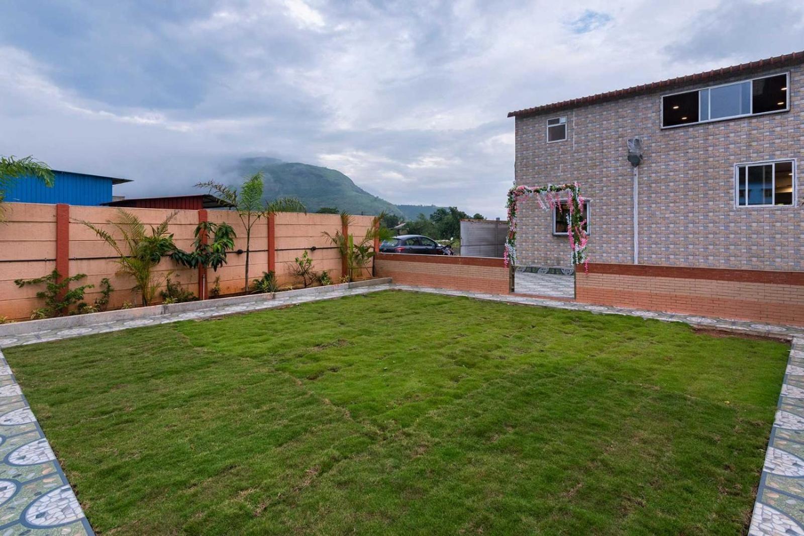 Daksh Enclave Premium Pool By Voye Homes Villa *