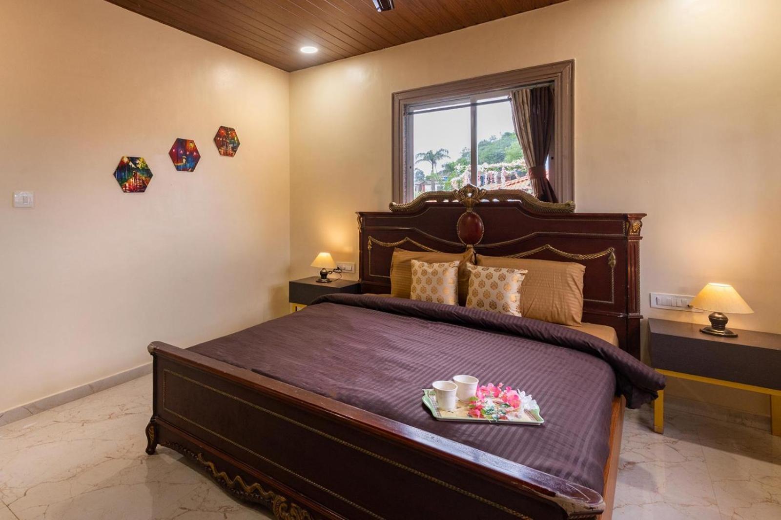 Villa Daksh Enclave Premium Pool By Voye Homes