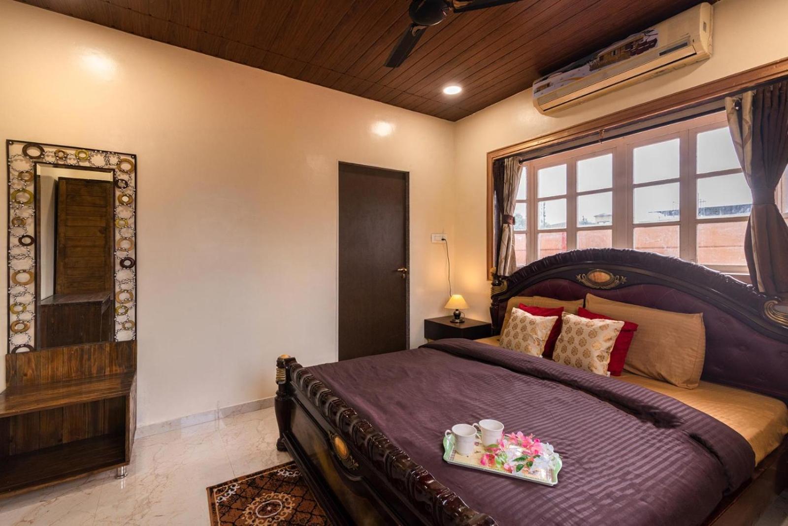 Daksh Enclave Premium Pool By Voye Homes Villa *
