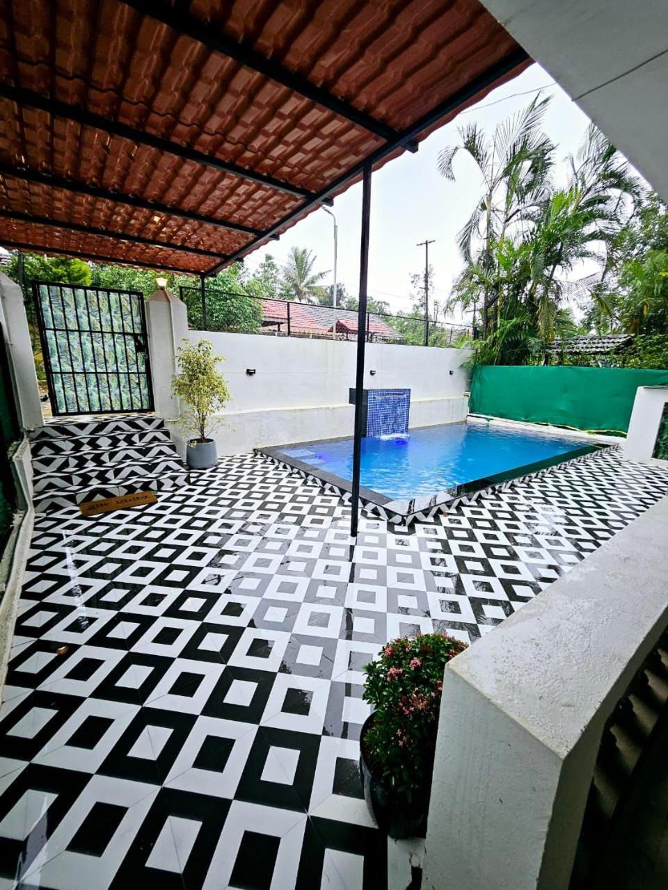 Don's - Villa Lonavala