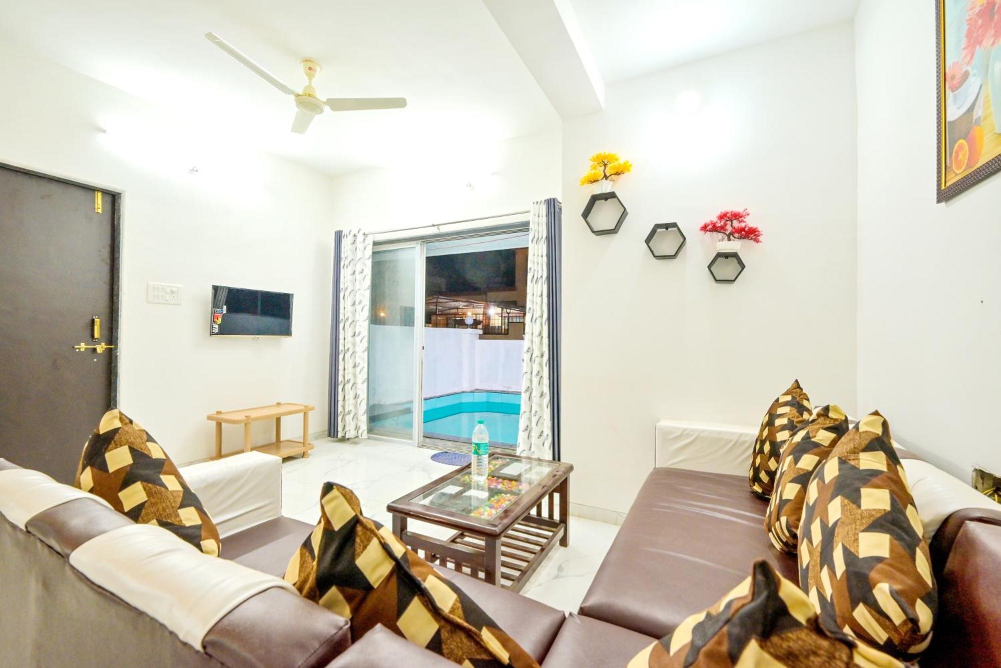 Ll Empyrean Ll 2bhk Ll Ac Ll Jannat Ll Indoor Covered Pool Ll Couple Friendly Ll Lonavala