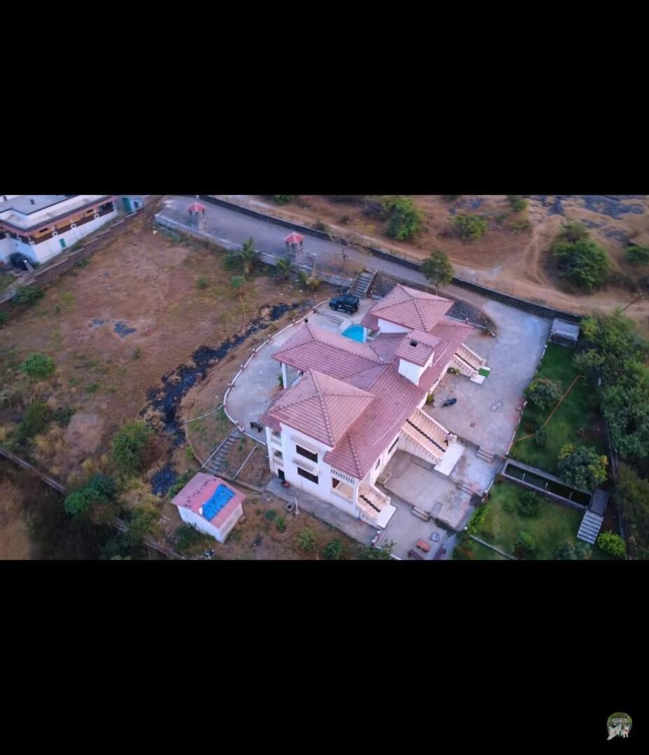 Colonial Pet Friendly 3 Bhk With Outstanding Views Villa *