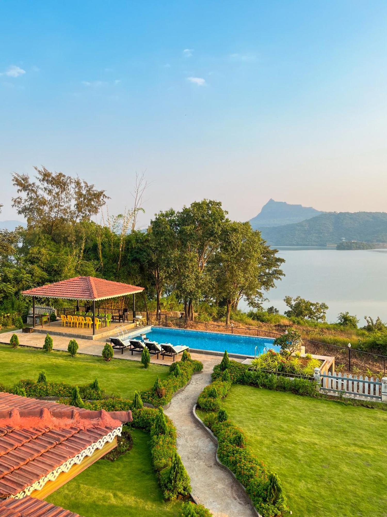 Villa Luxurious Infinity Pool Overlooking Pawna For Parties And Events