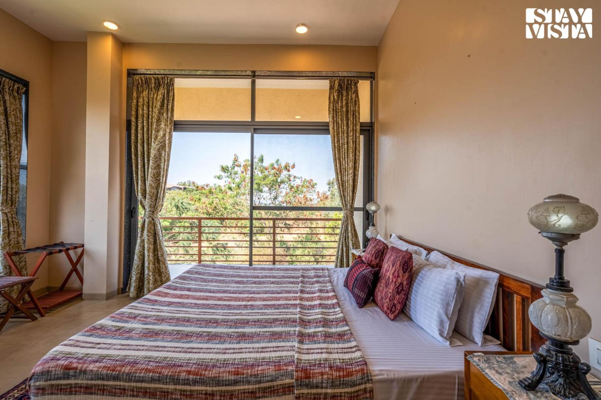 Stayvista At Beyond Infinity With Hill View, Bbq Villa Lonavala