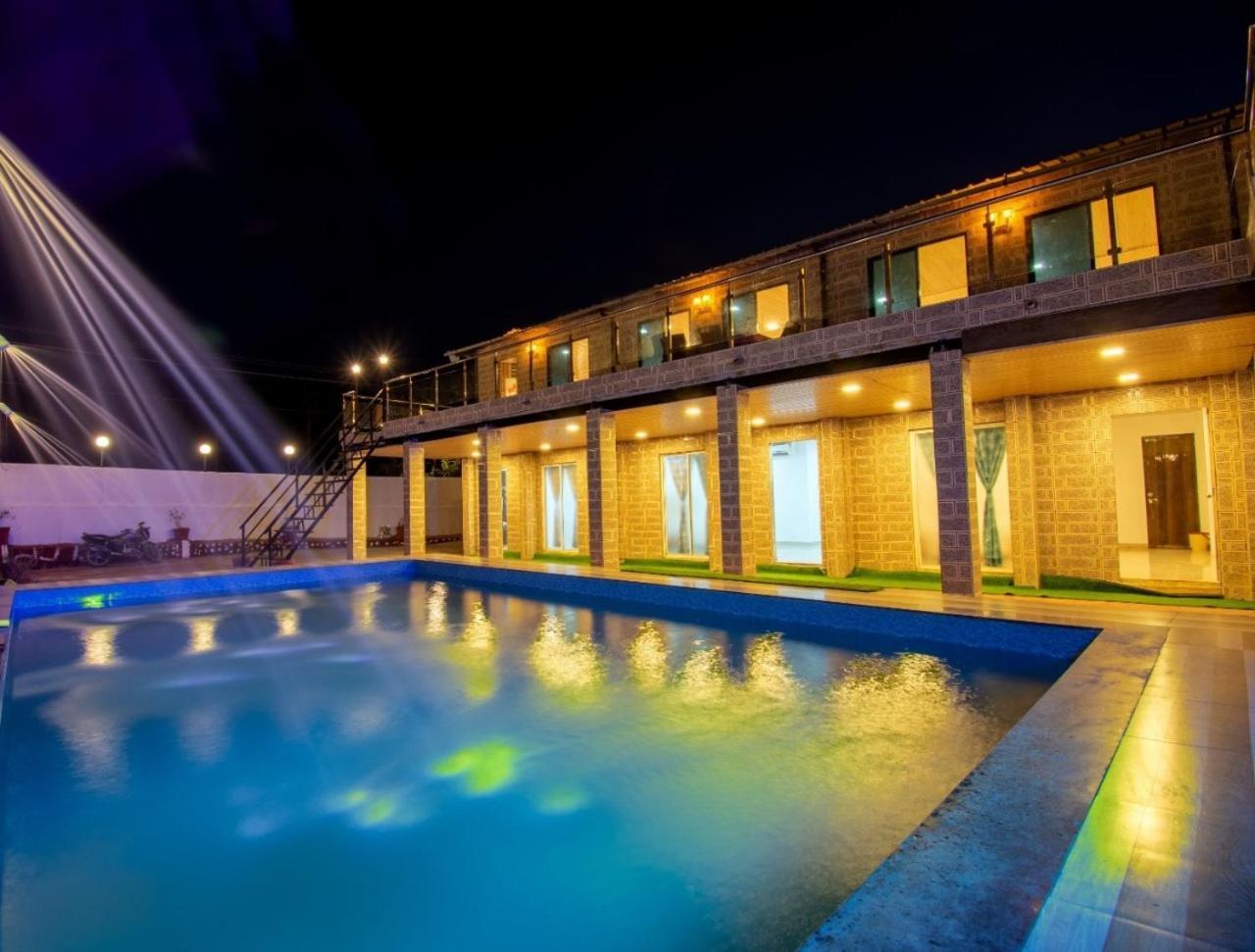 Empyrean Ii 6bhk Ii Samrat Ii Ac Ii Pvt Pool Ll Largest Pool Ll *