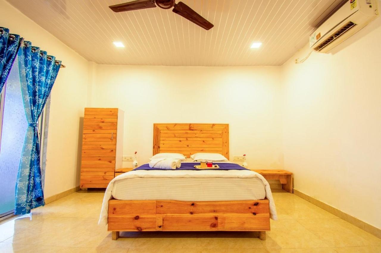 Empyrean Ii 6bhk Ii Samrat Ii Ac Ii Pvt Pool Ll Largest Pool Ll Villa *
