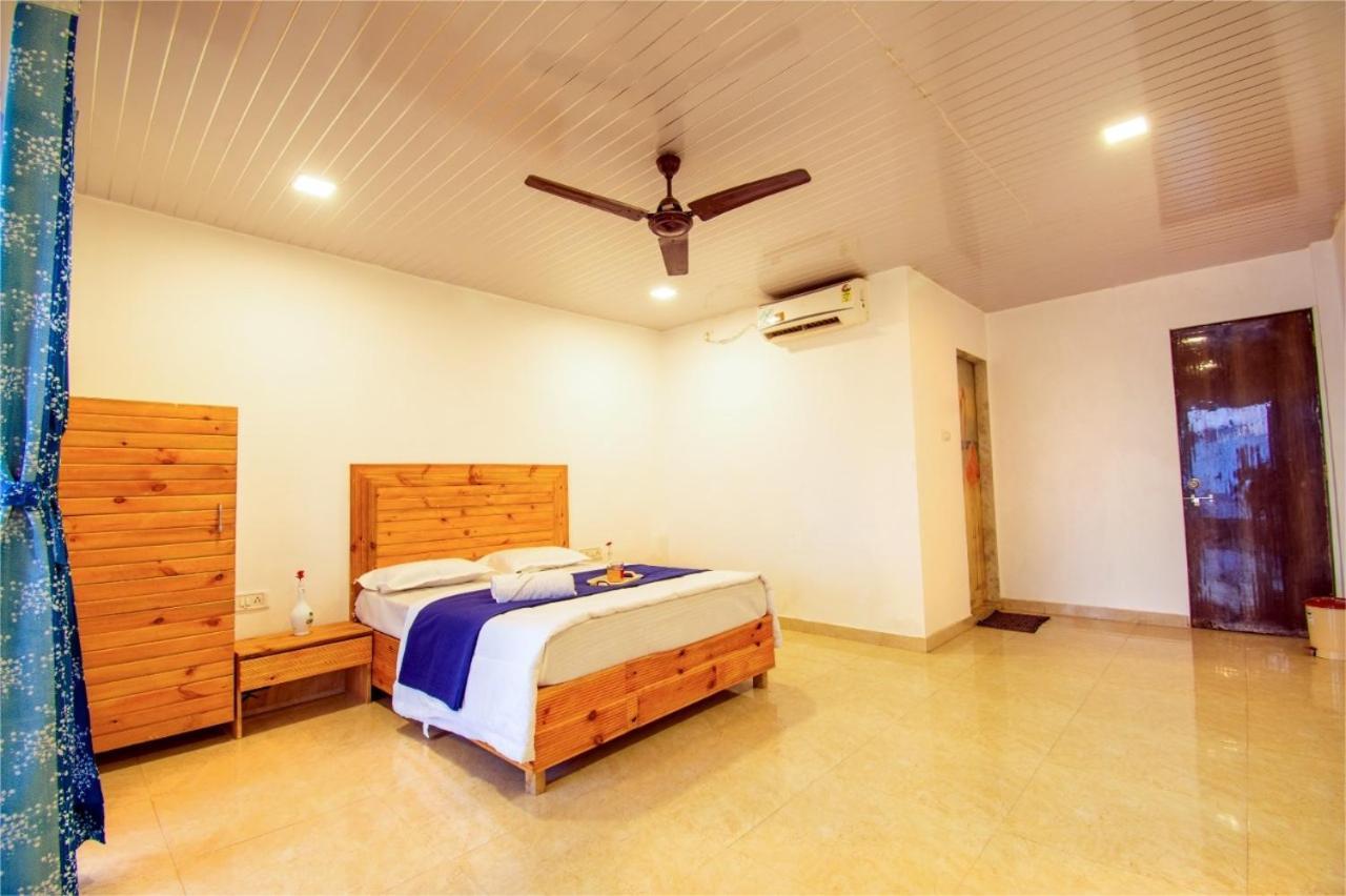 Empyrean Ii 6bhk Ii Samrat Ii Ac Ii Pvt Pool Ll Largest Pool Ll *