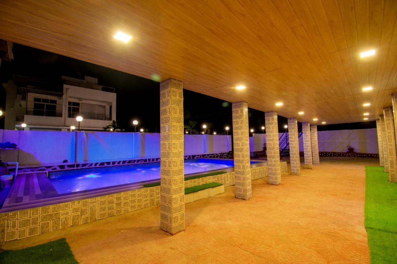 Empyrean Ii 6bhk Ii Samrat Ii Ac Ii Pvt Pool Ll Largest Pool Ll Villa *