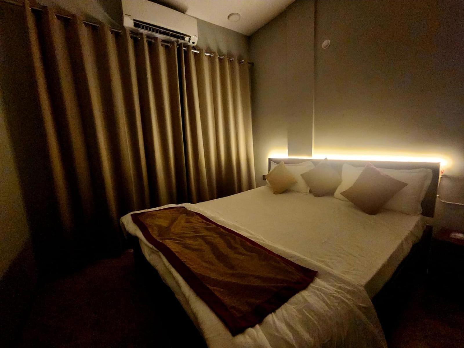 Antidote Ll Swimming Pool Ll 2bhk Ll Ac Ll Bbq Villa