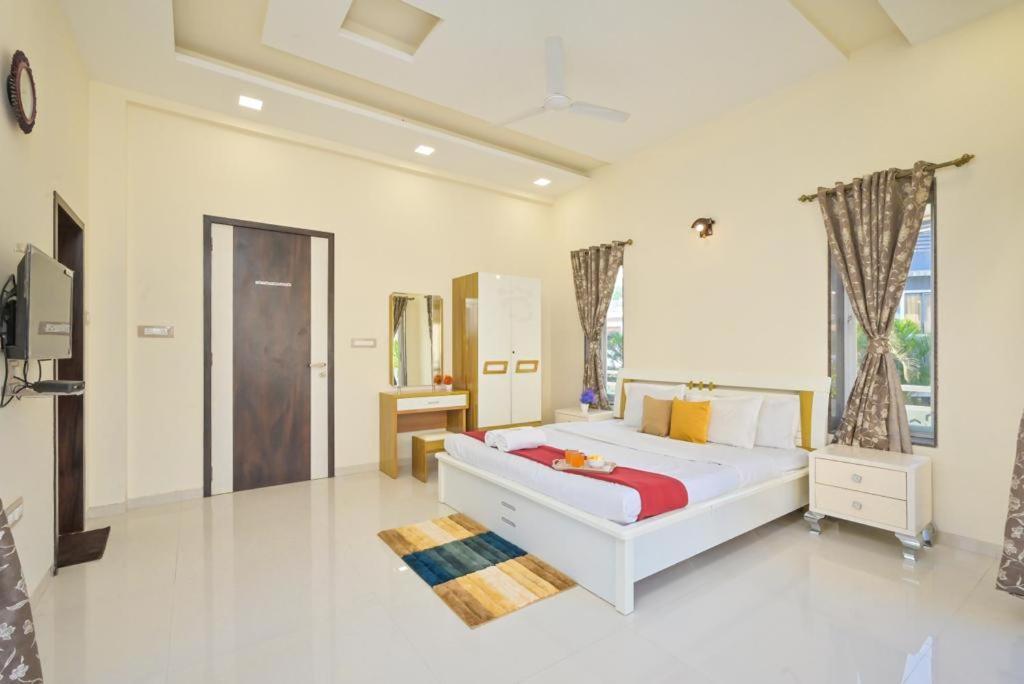 The Paramount Lonavala