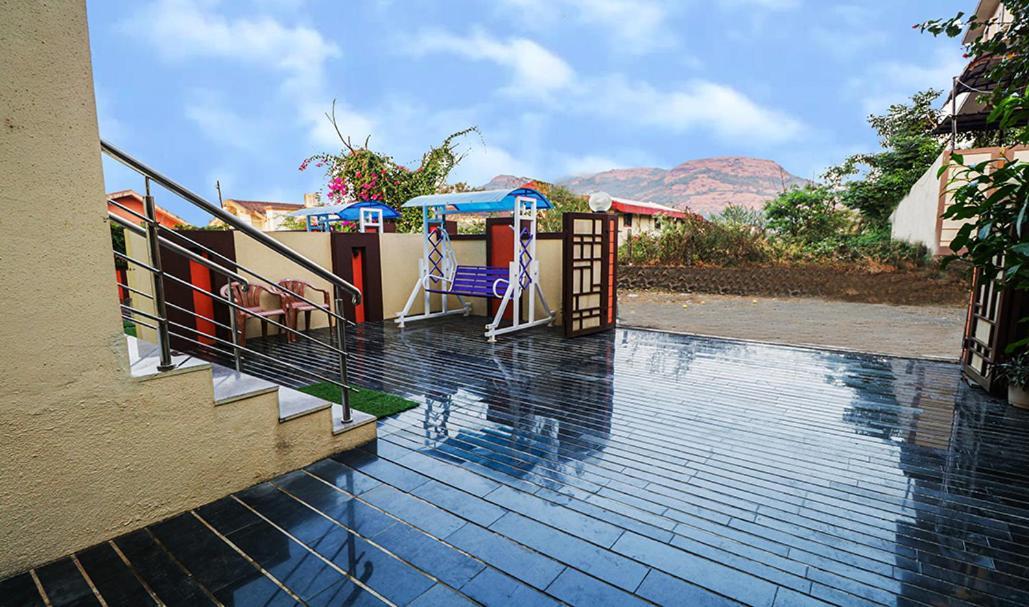 4bhk Blossom By Bookmybungalow *