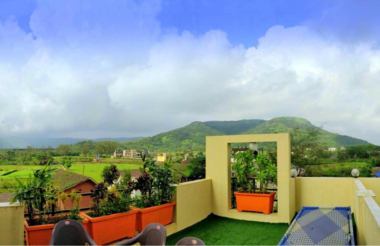 3bhk Blossom By Bookmybungalow Villa