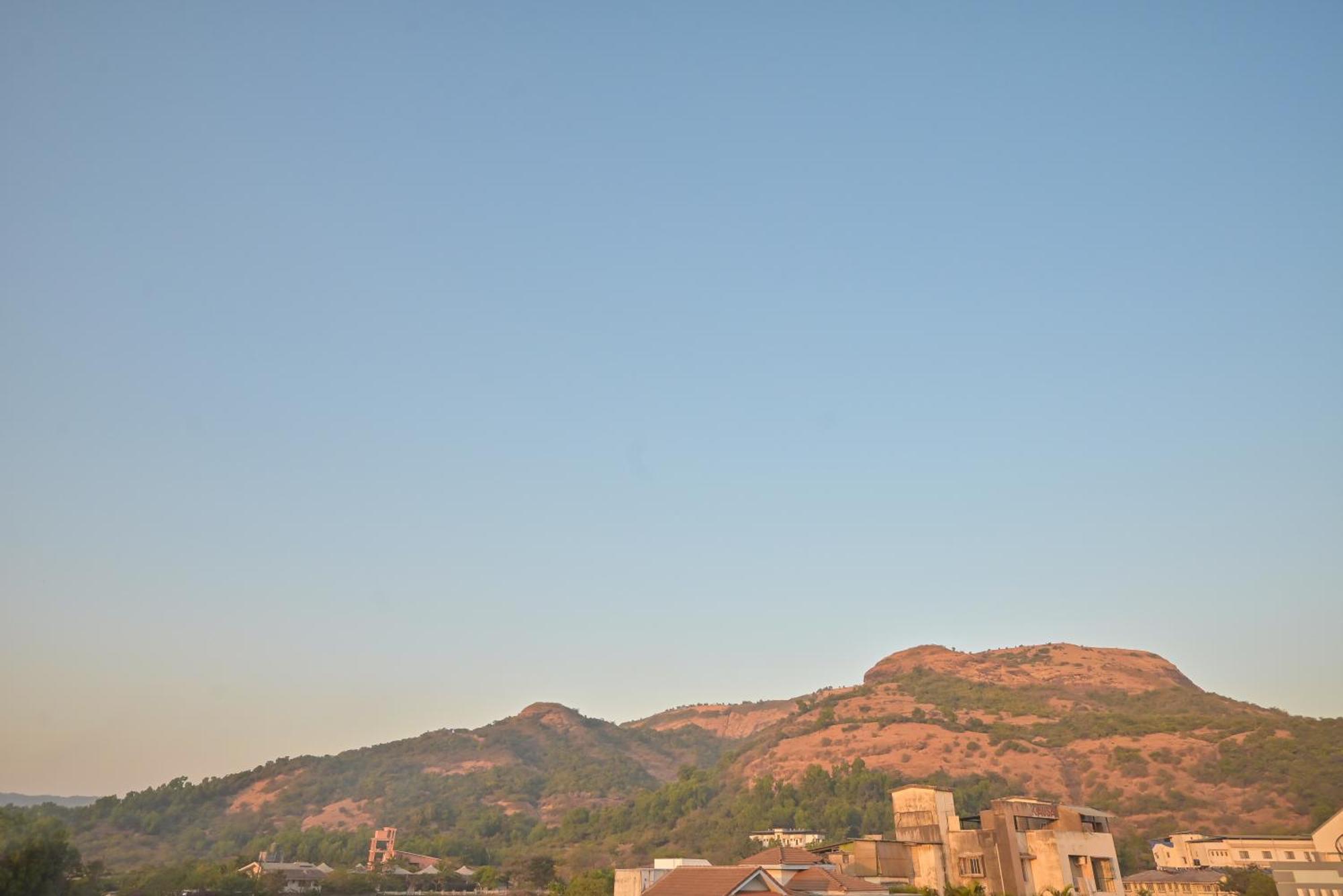 Empyrean Ll 2bhk Ll Ac Ll Jannat Ll Private Swimming Pool Lonavala