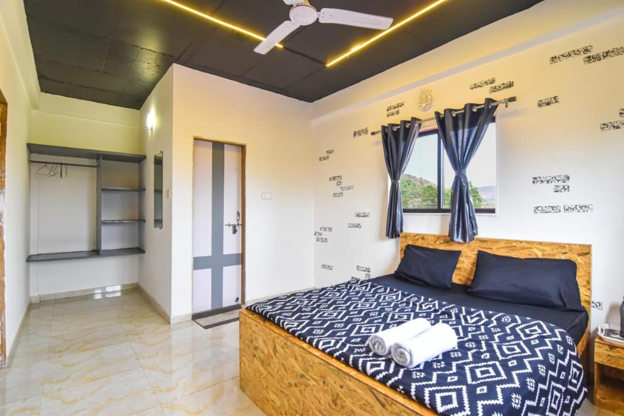 Empyrean Ll 3bhk Ll Black Horse Ll Ac Ll Private Pool Ll Wifi Ii Lux Ll