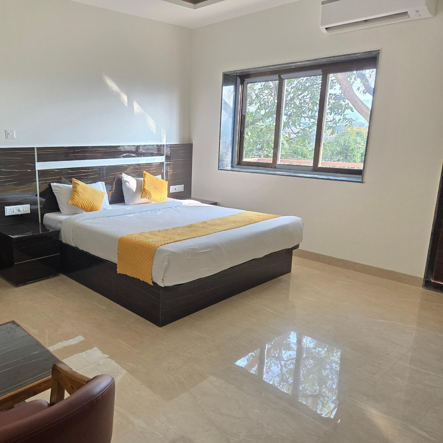 Mountain Hill Hotel Lonavala
