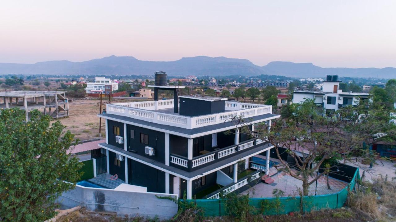 Ll Empyrean Ll 6bhk Ac Black Bunglow Ll Lonavala