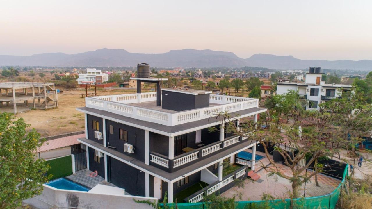 Ll Empyrean Ll 6bhk Ac Black Bunglow Ll Lonavala