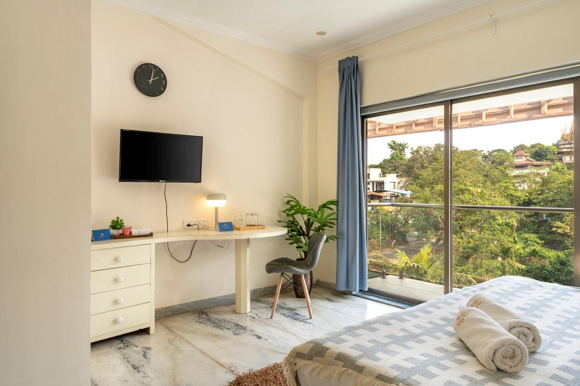 Saffronstays Casablanca Lonavala