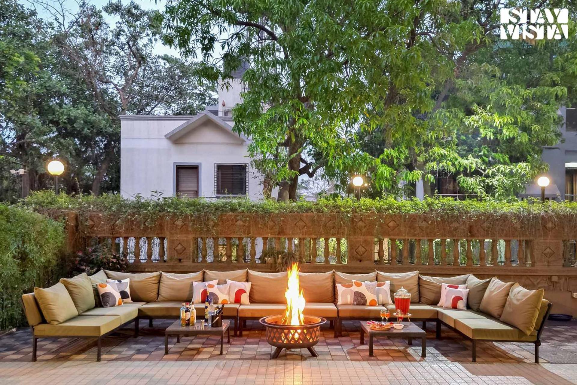 Mehta Mansion By Stayvista - A With A Swimming Pool And Pool Table * Lonavala