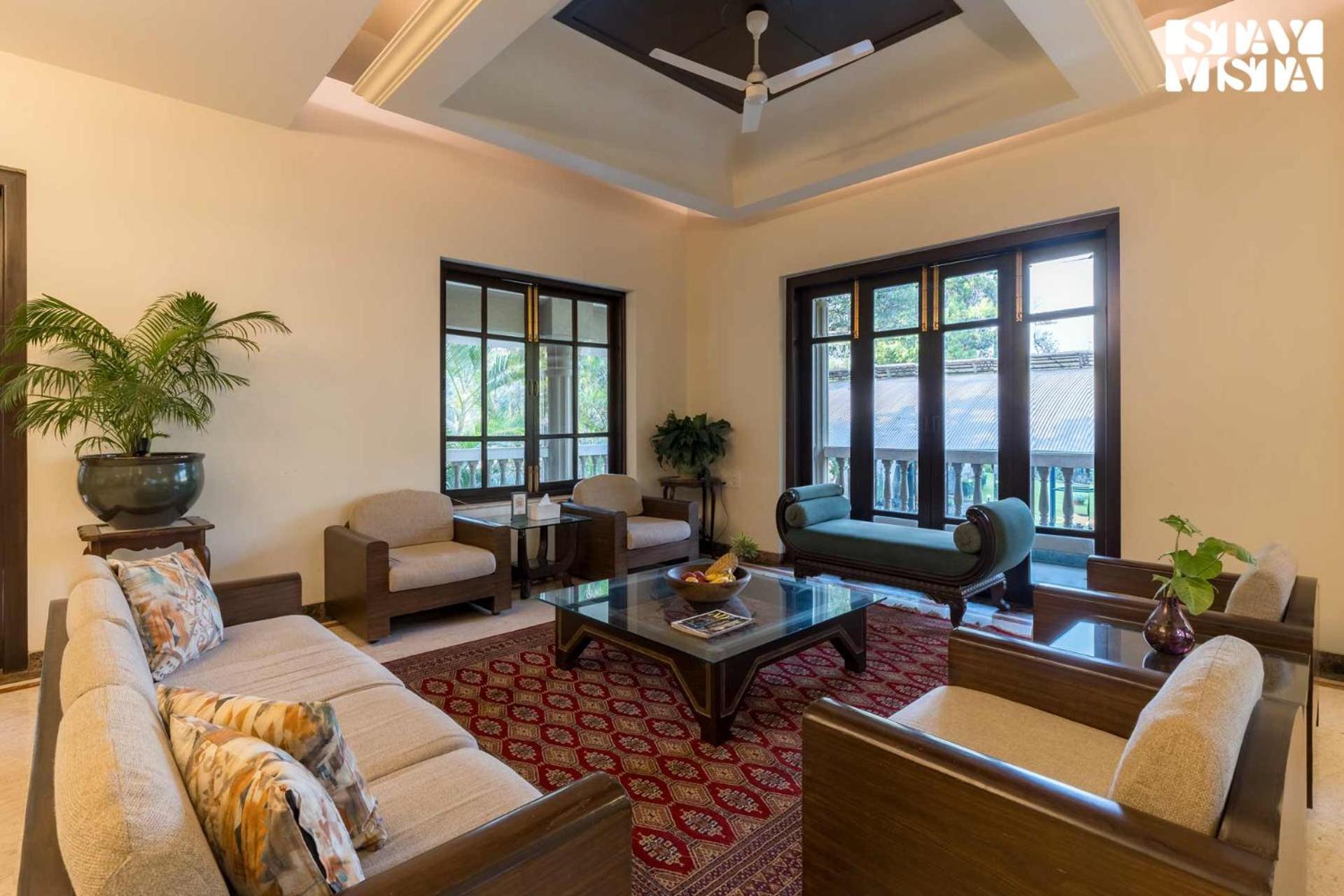 Mehta Mansion By Stayvista - A With A Swimming Pool And Pool Table *