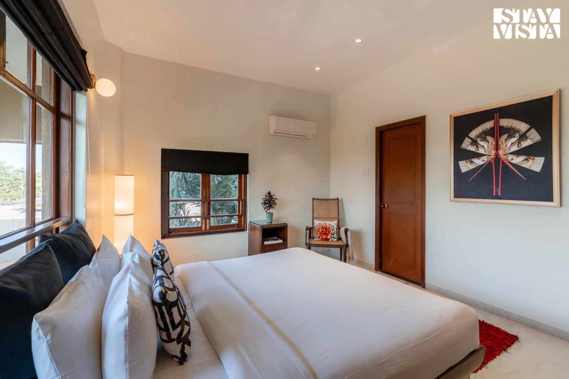 Villa Mehta Mansion By Stayvista - A With A Swimming Pool And Pool Table *