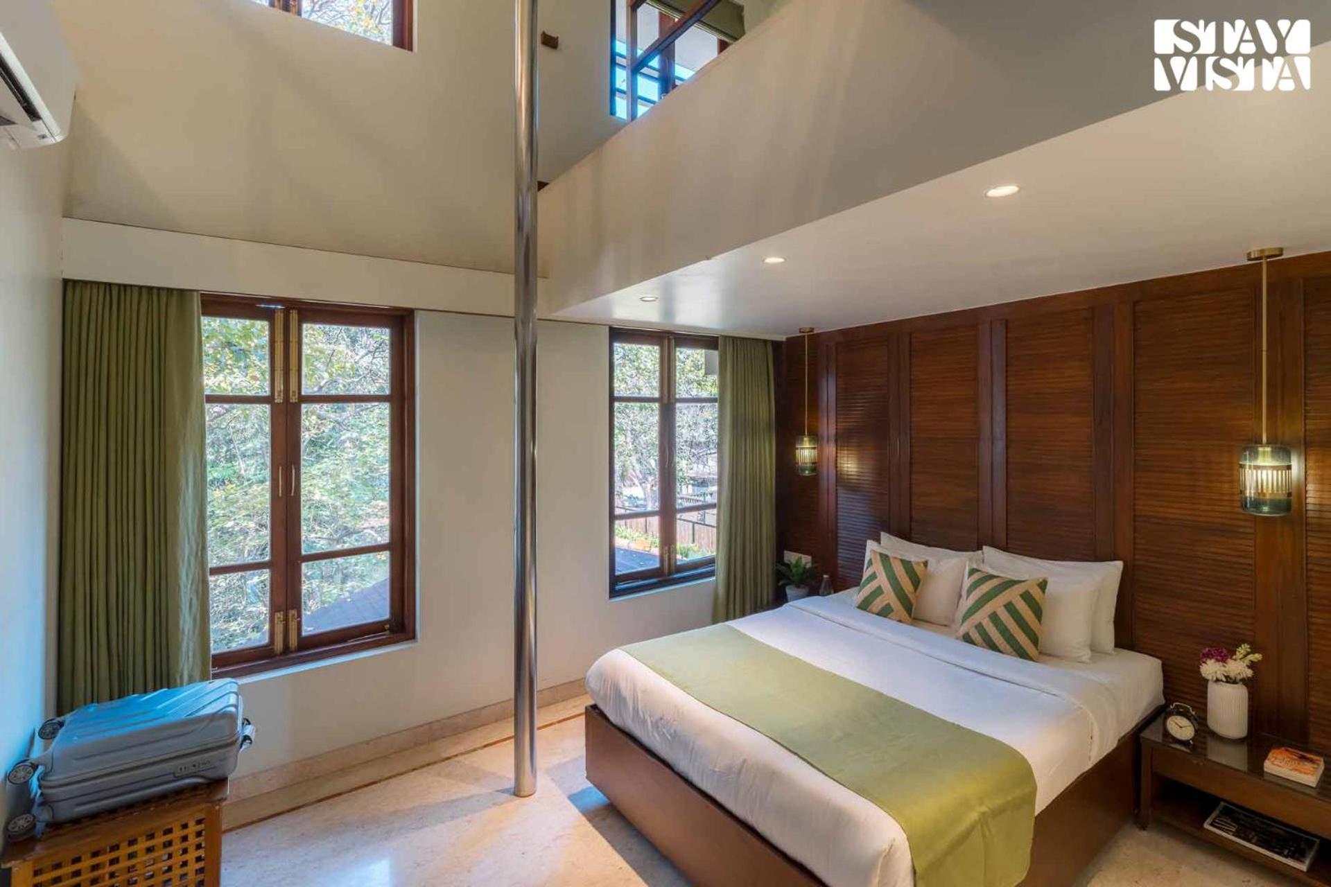 Villa Mehta Mansion By Stayvista - A With A Swimming Pool And Pool Table