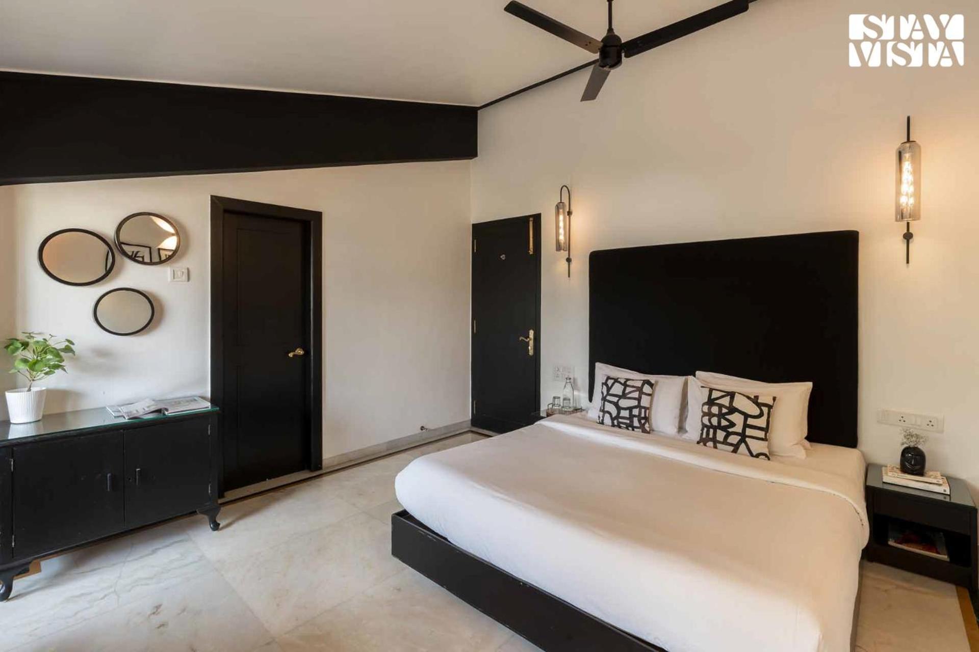 Mehta Mansion By Stayvista - A With A Swimming Pool And Pool Table Lonavala