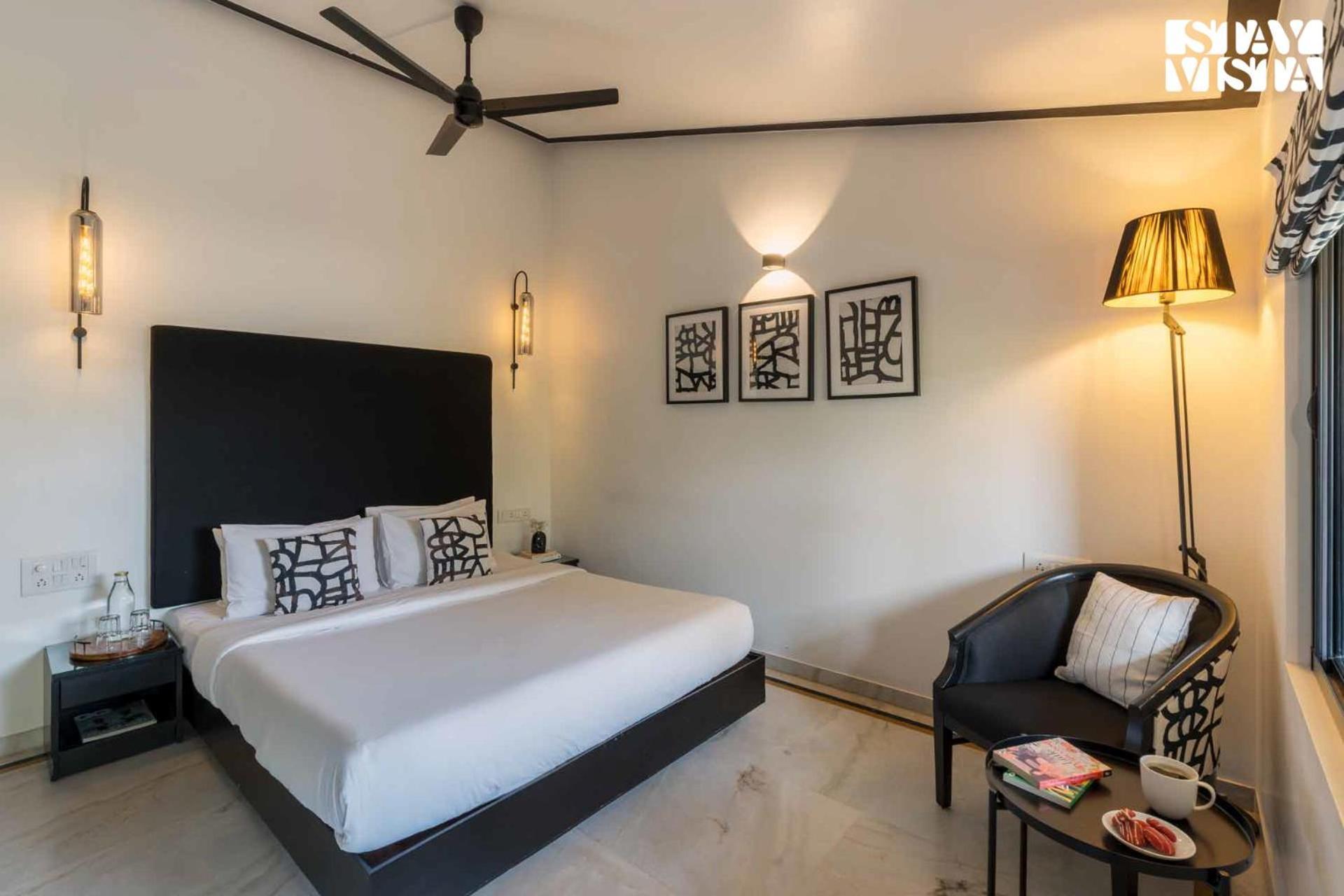 Mehta Mansion By Stayvista - A With A Swimming Pool And Pool Table * Lonavala