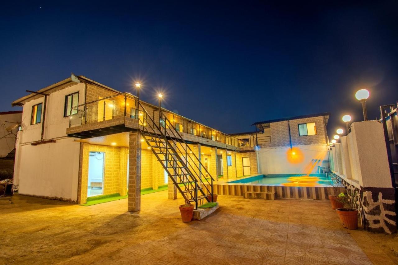 Ll Empyrean Ll 2bhk Cobra Ll * Lonavala