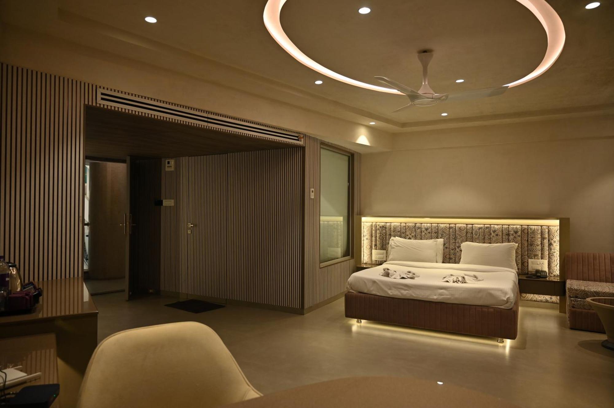Kumar By Turtle, Lonavala