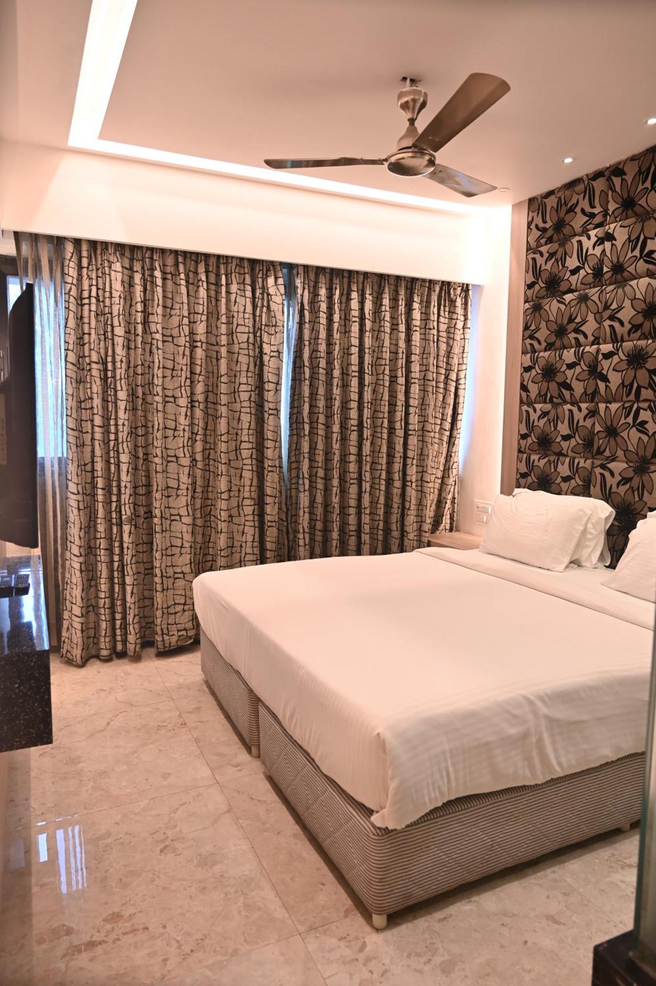 Hotel Kumar By Turtle, 4*
