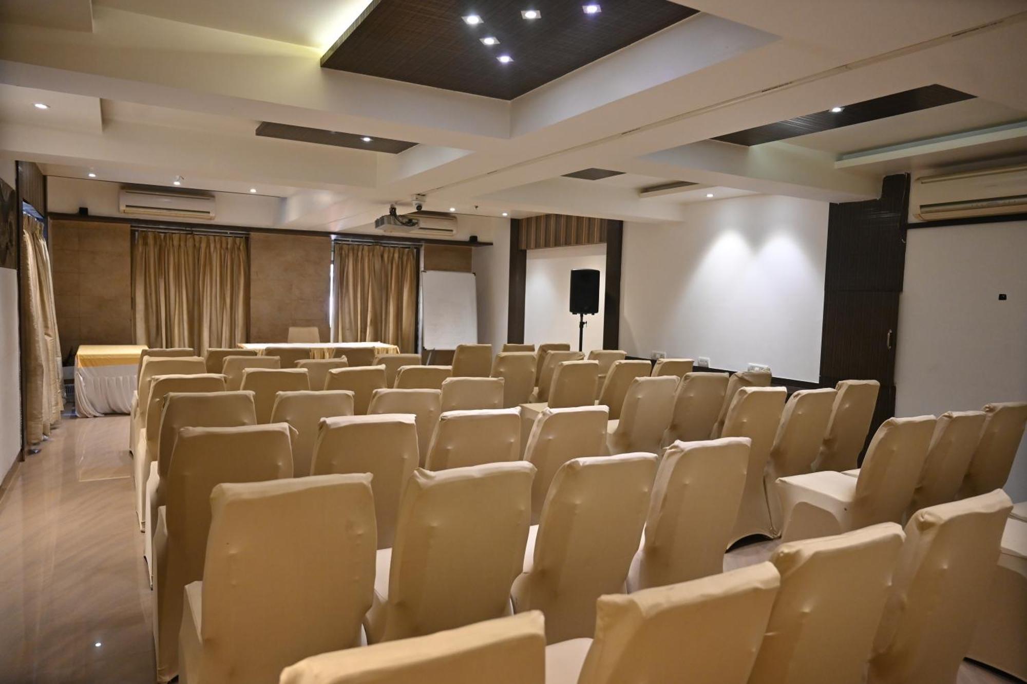 Kumar By Turtle, Hotel 4*