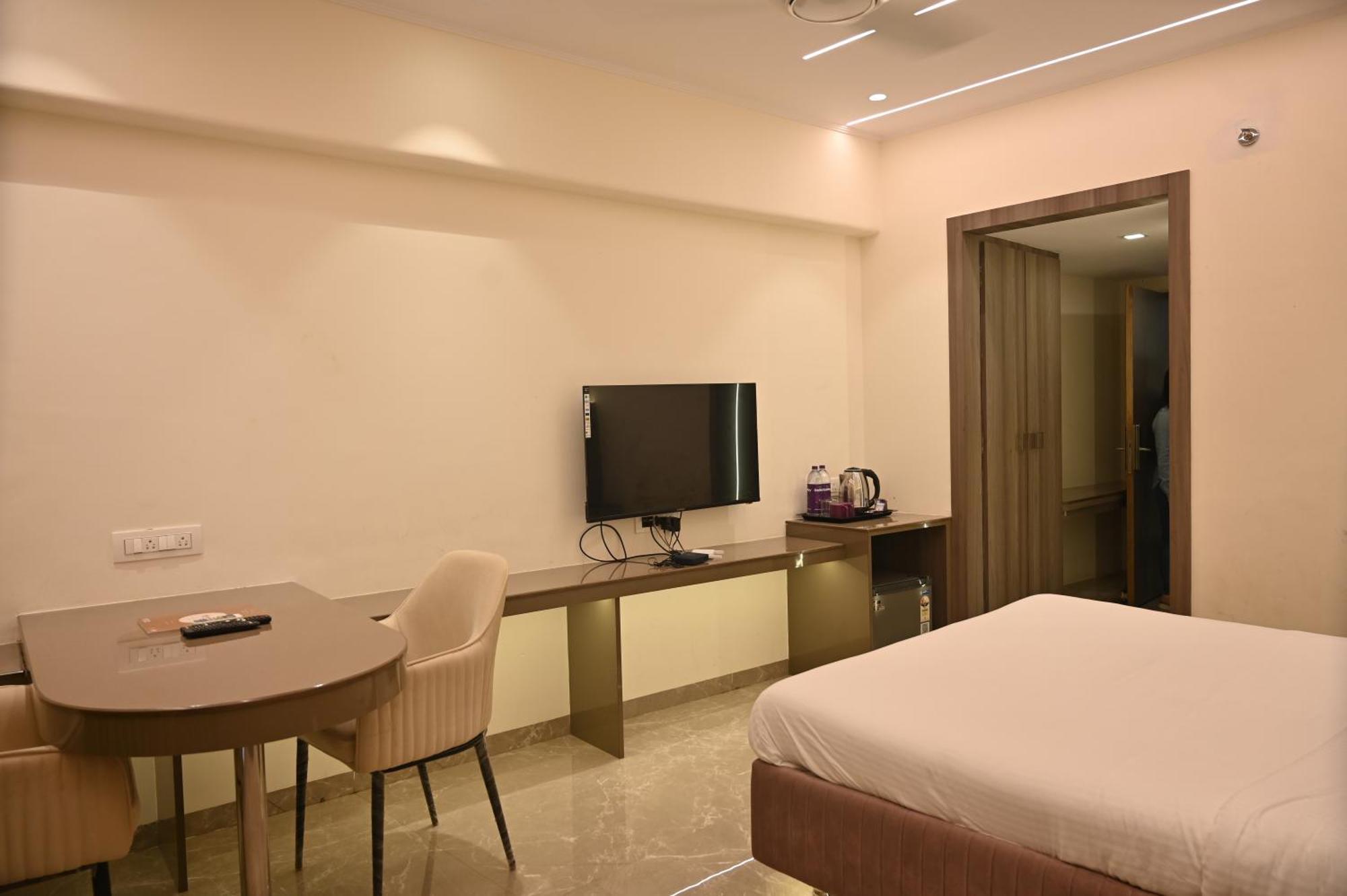 Hotel Kumar By Turtle,