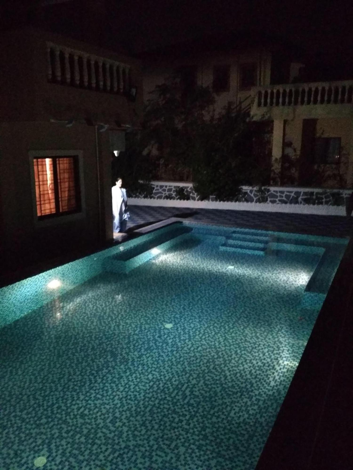 Villa Royal 3 - 3bhk With Swimming Pool