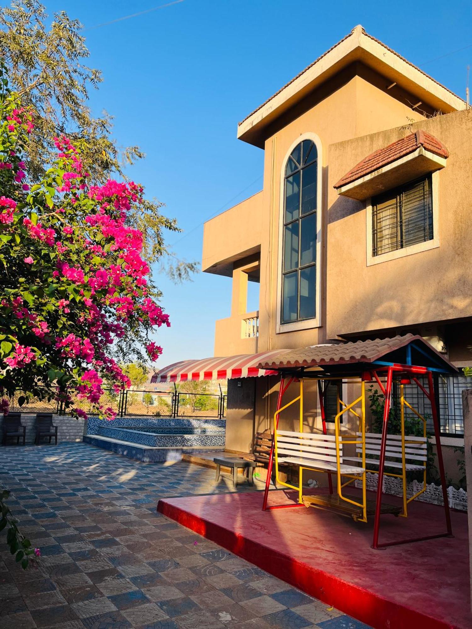 Royal 3 - 3bhk With Swimming Pool *