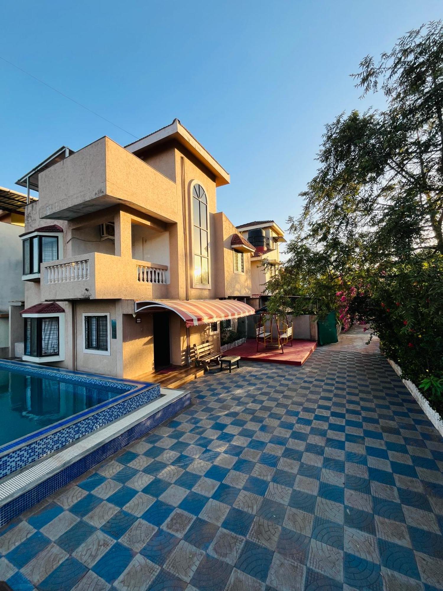 Royal 3 - 3bhk With Swimming Pool Lonavala