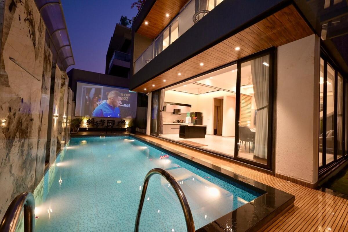 Apartment Emerald Bliss With Heated Pool & Outdoor Theatre *