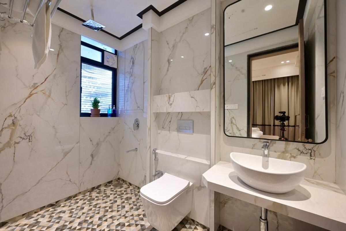 Emerald Bliss With Heated Pool & Outdoor Theatre Apartment *