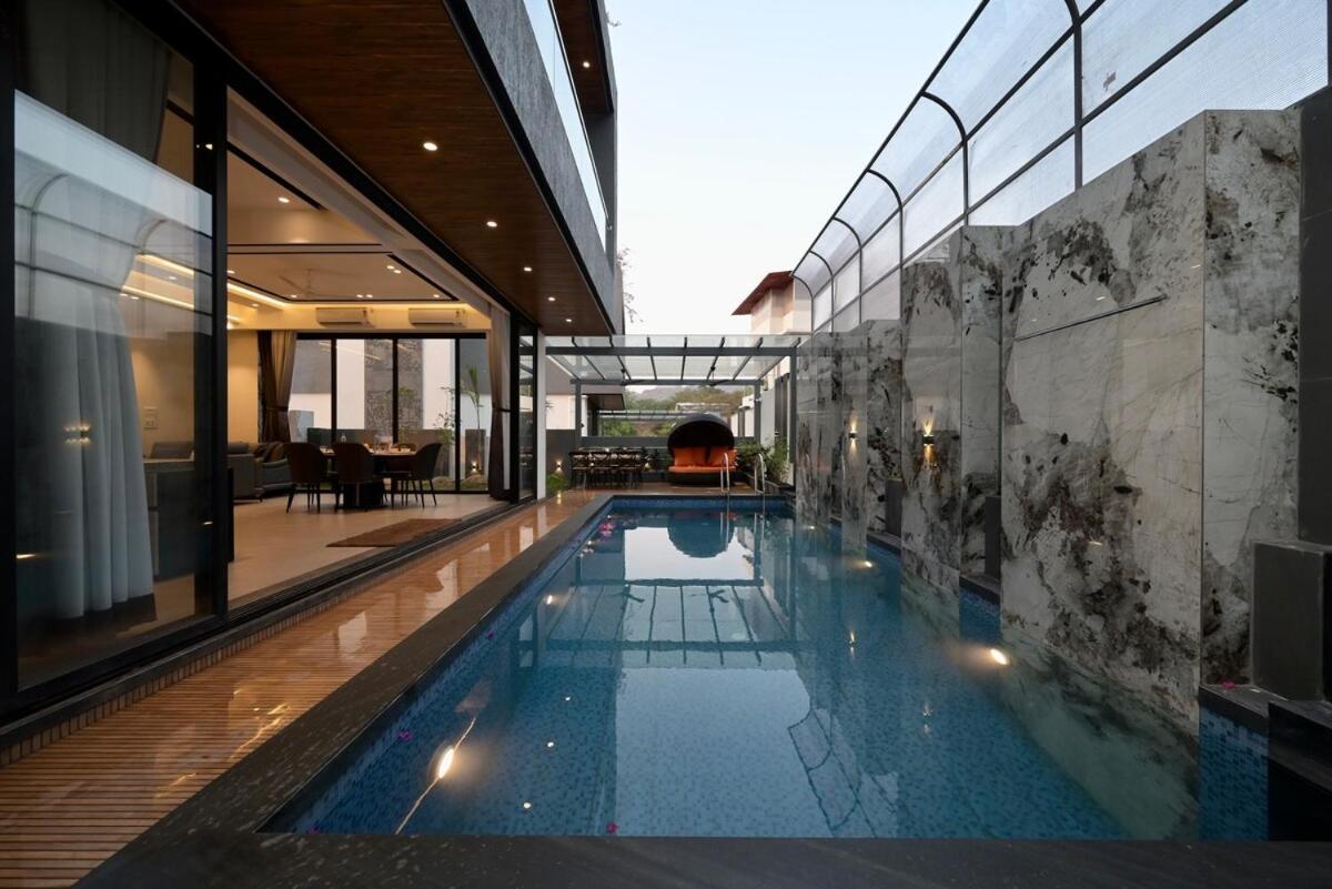 Emerald Bliss With Heated Pool & Outdoor Theatre Apartment *