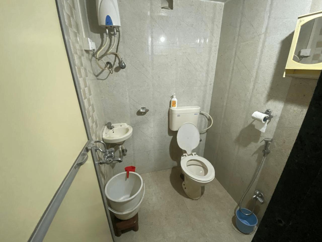 Spacious With Three Secured Bedrooms Villa