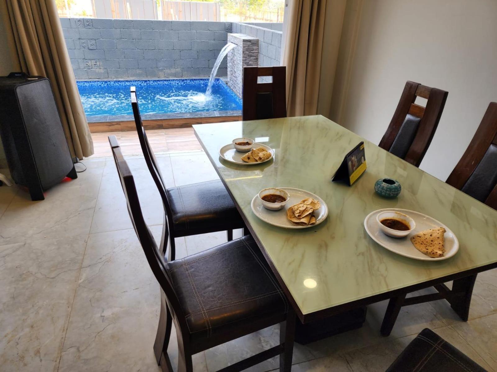 Villa Twilight Ll 2pm Ll Swimming Pool Ll Ac Ll Bbq Lonavala