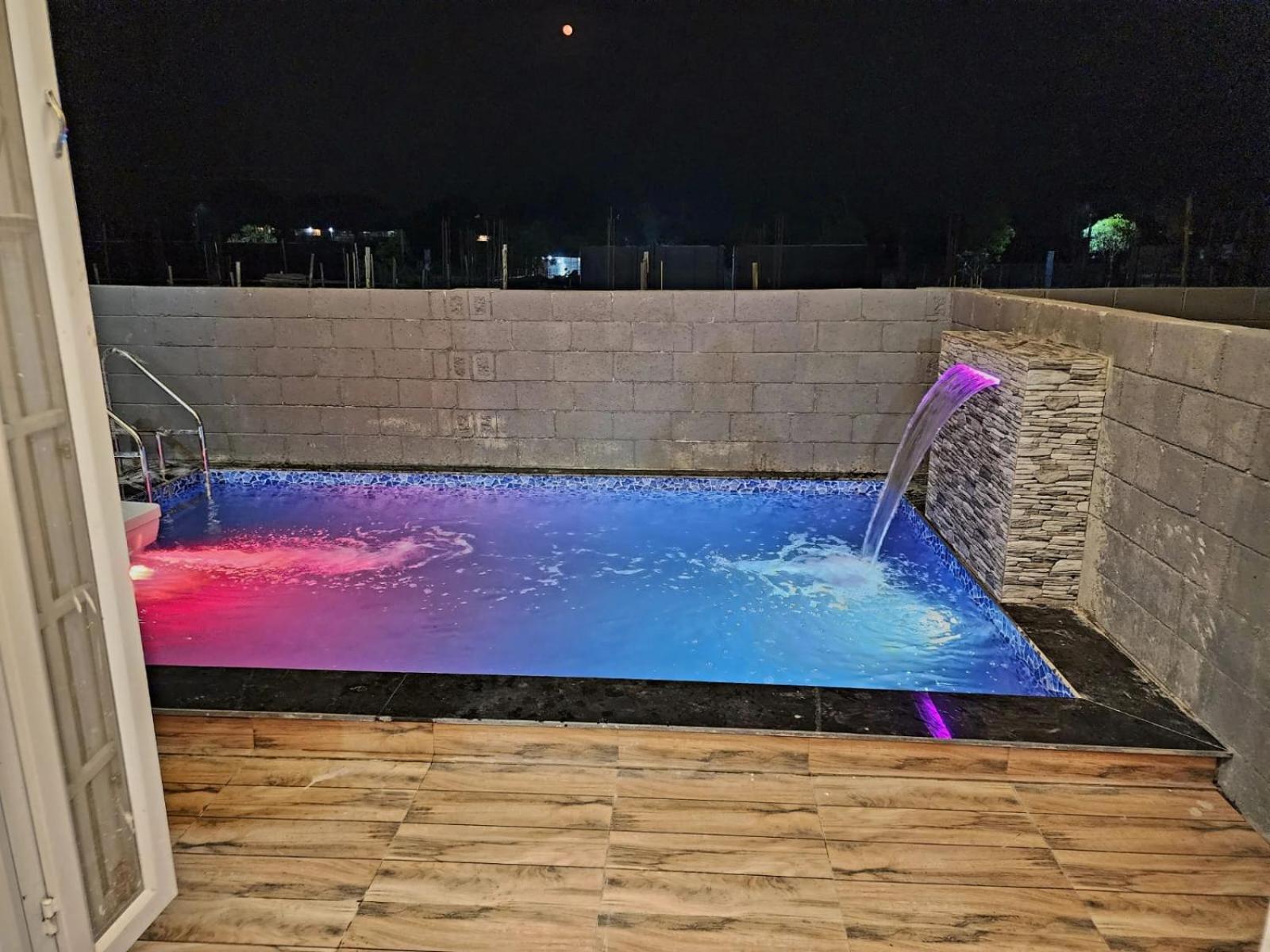 Twilight Ll 2pm Ll Swimming Pool Ll Ac Ll Bbq *
