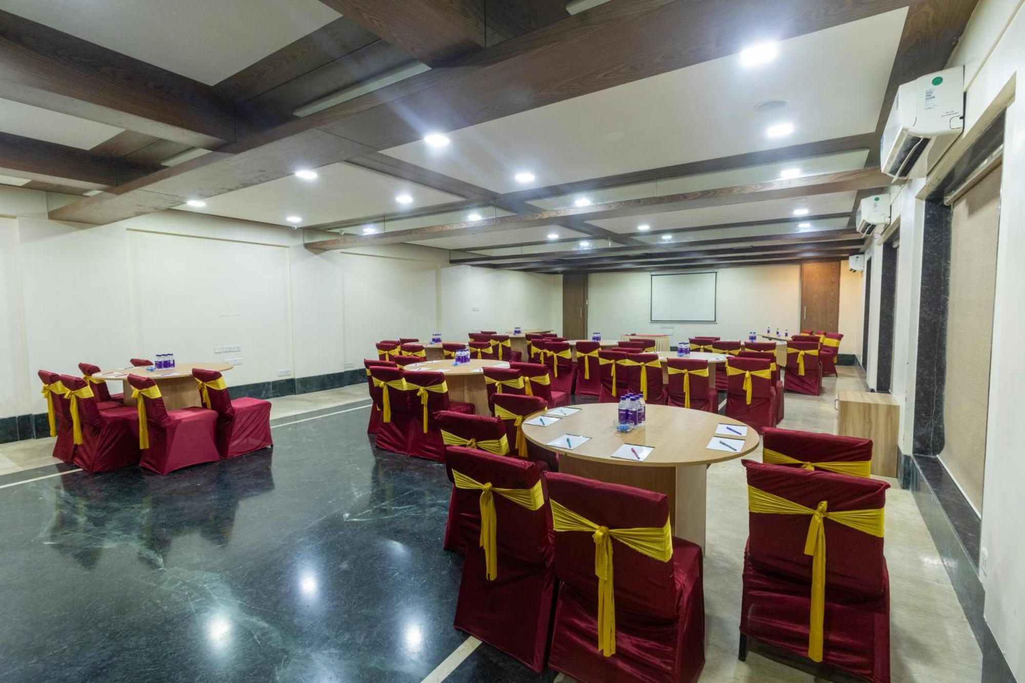 The Metropole By Keyboard Lonavala