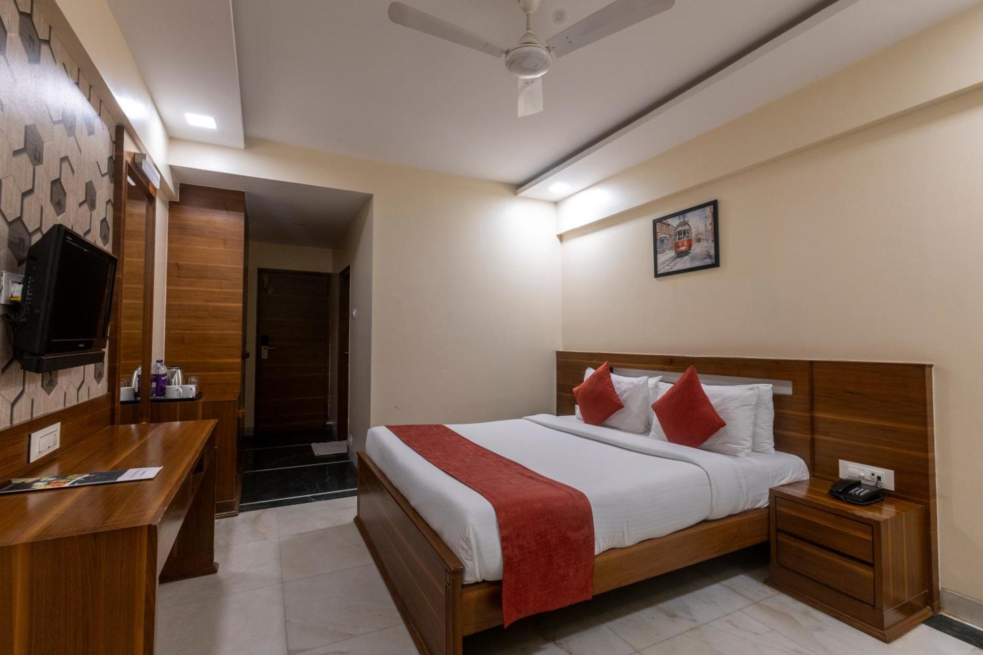 The Metropole By Keyboard Lonavala