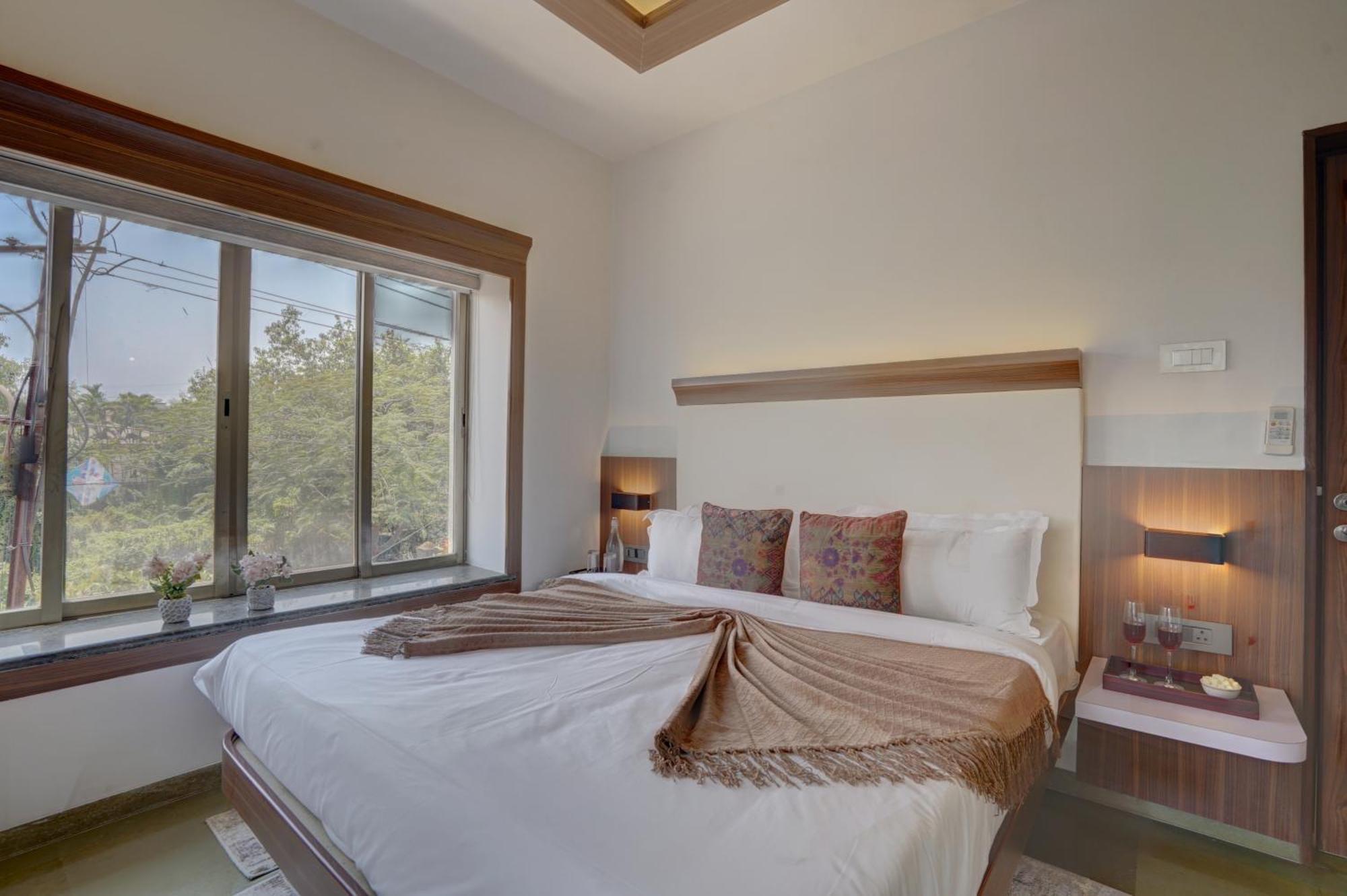 Alaya Adarsh Elegant 3-bhk With Private Pool Villa *