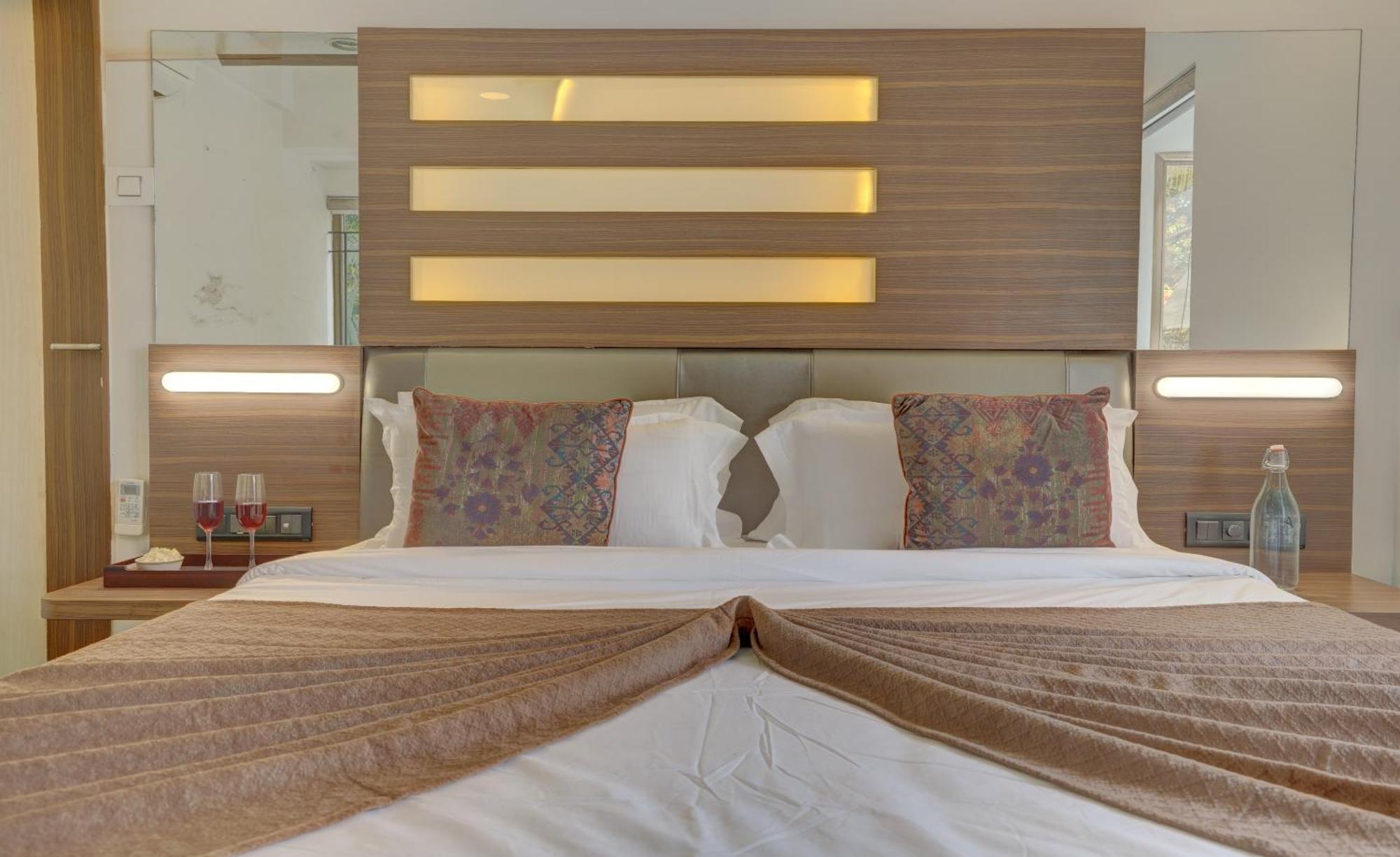 Alaya Adarsh Elegant 3-bhk With Private Pool * Lonavala