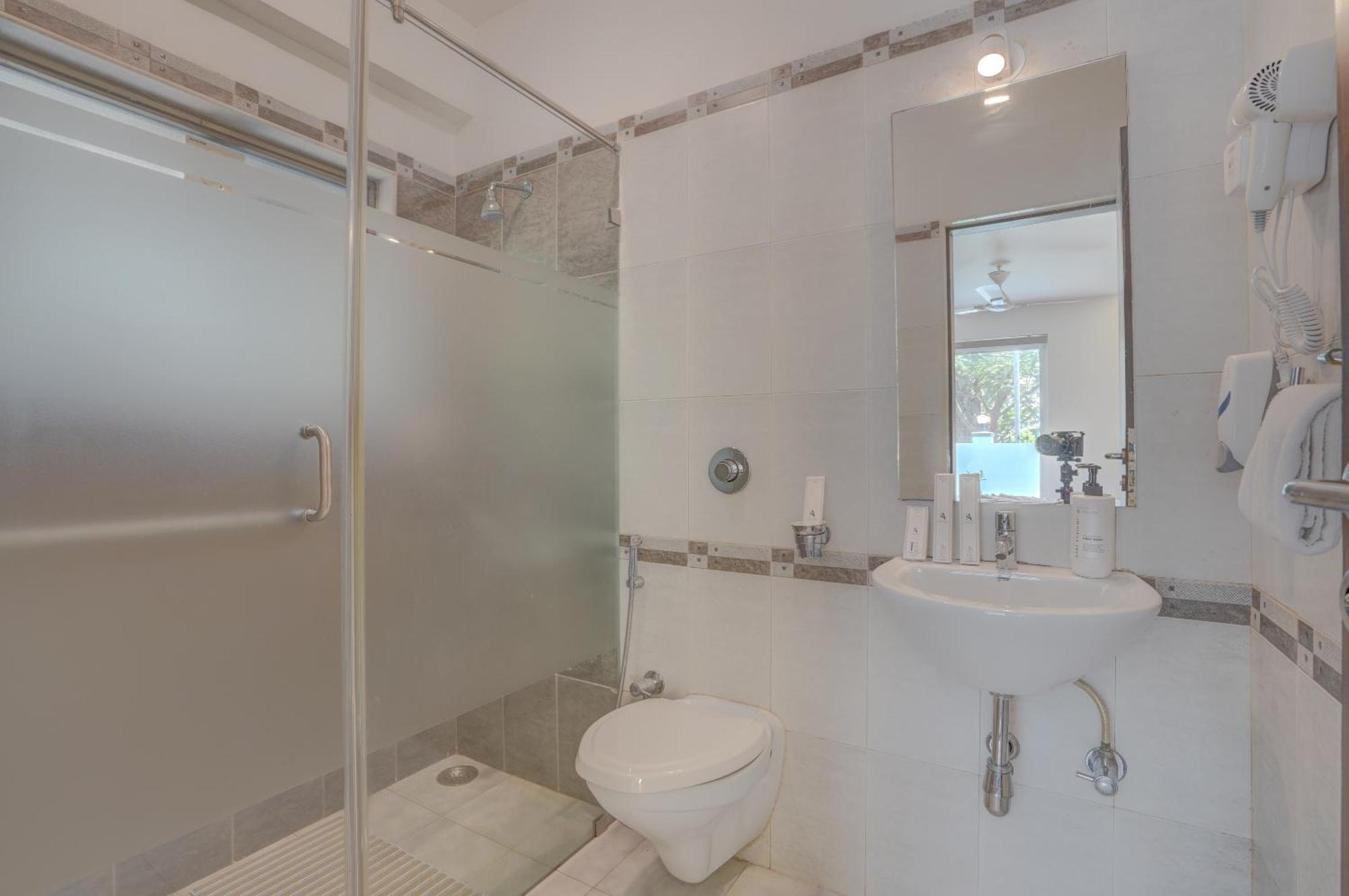 Alaya Adarsh Elegant 3-bhk With Private Pool Lonavala
