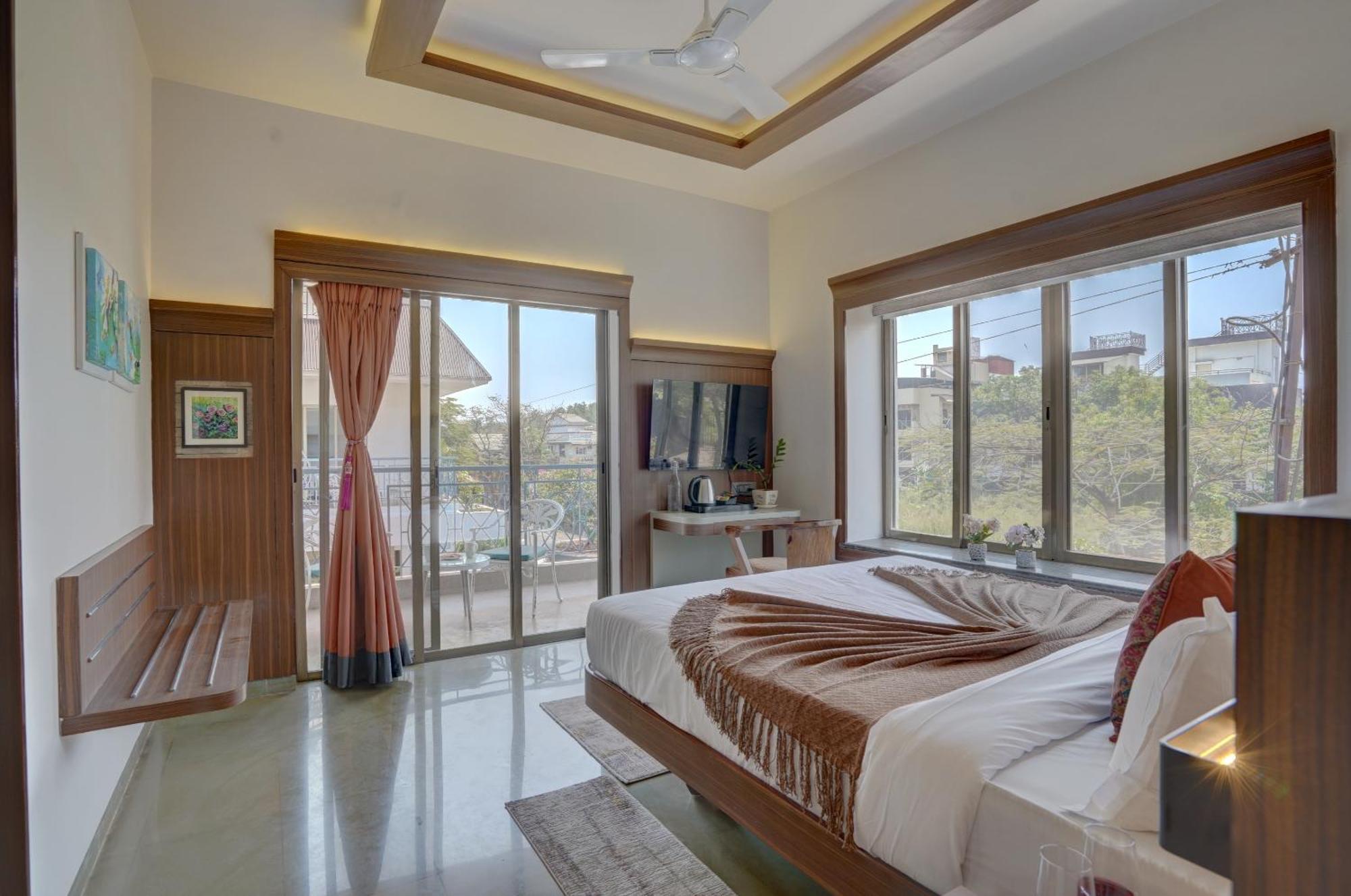 Alaya Adarsh Elegant 3-bhk With Private Pool * Lonavala