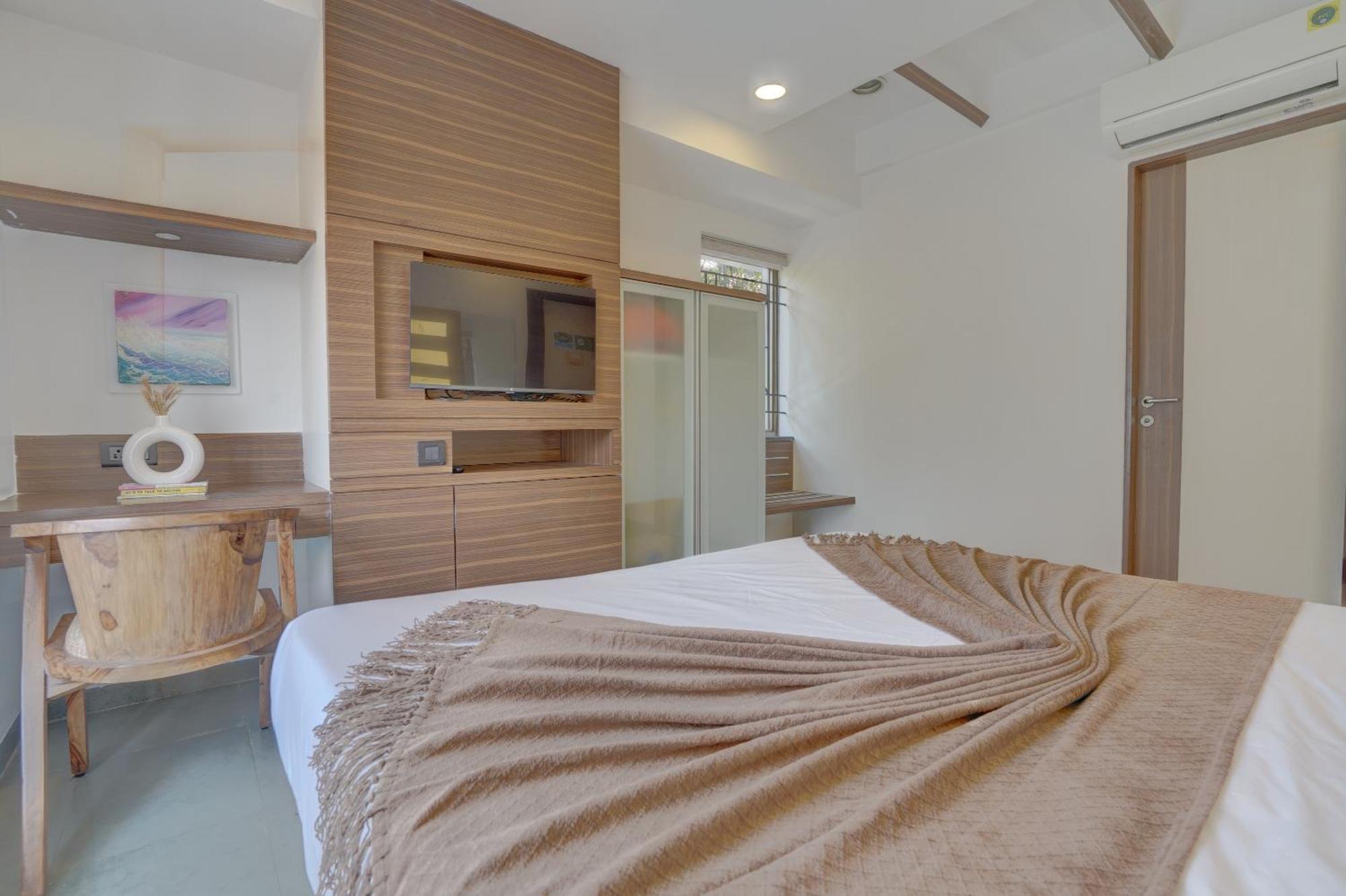 Alaya Adarsh Elegant 3-bhk With Private Pool *