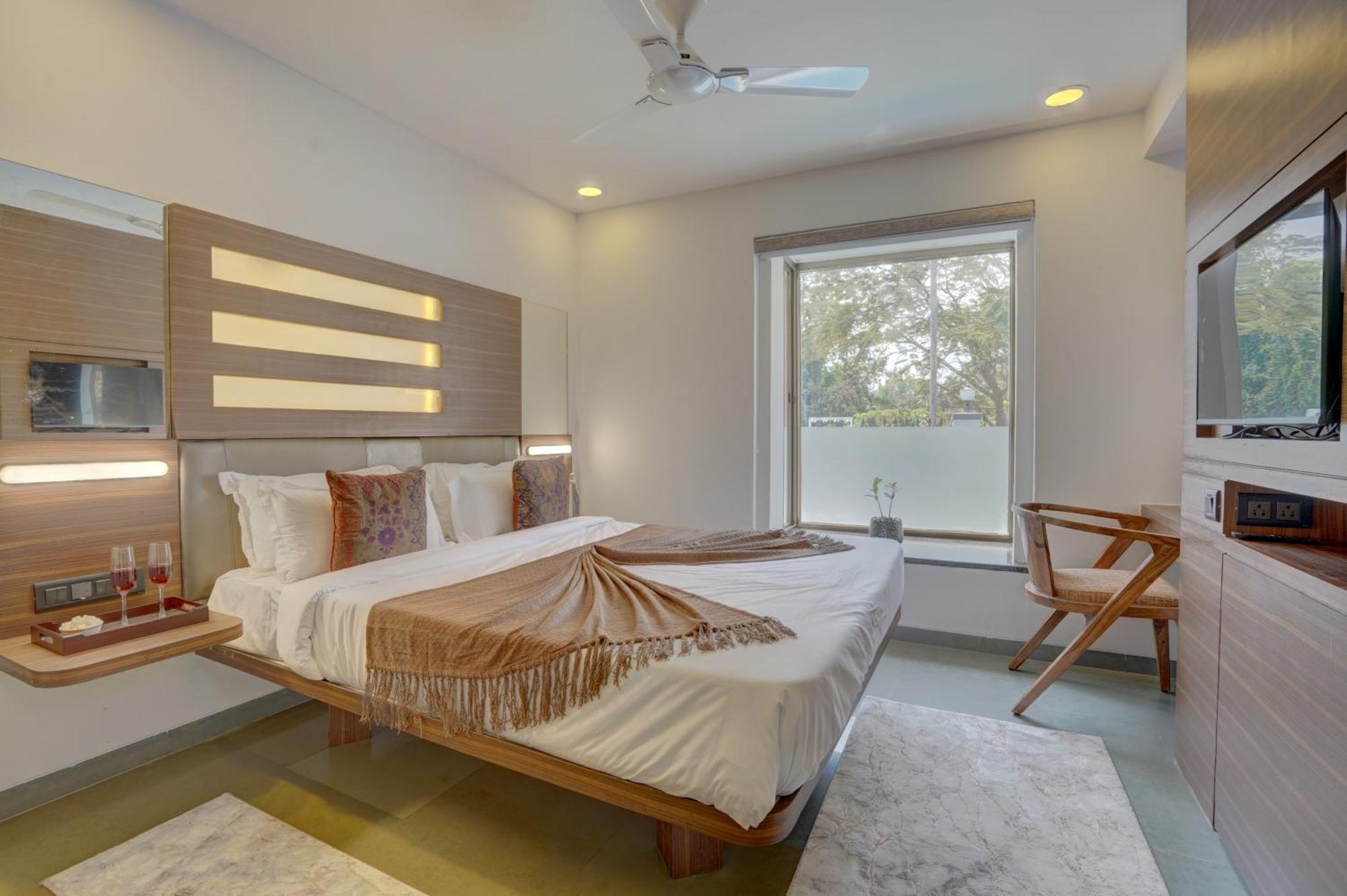 Alaya Adarsh Elegant 3-bhk With Private Pool * Lonavala